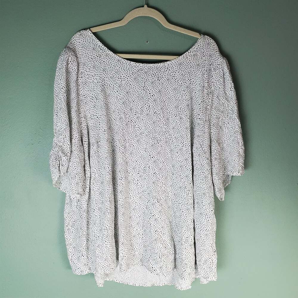 Torrid Womens White Black Dot Crepe Ruched Short Sleeve Blouse Top Size 5